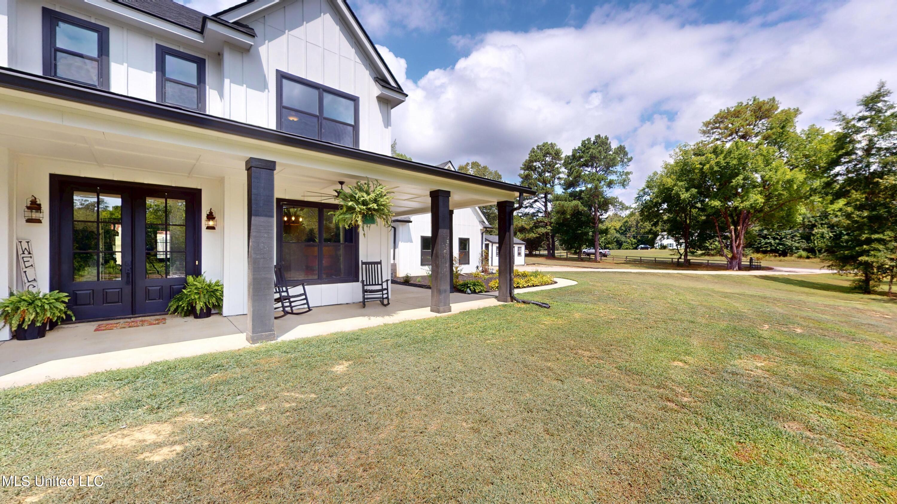 55 Kathleen Road Byhalia, MS 38611 - Photo 8 of 51 55-Kathleen-Rd-08082025_125716