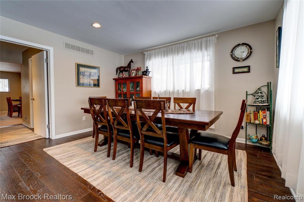6865 Halyard Road Bloomfield Hills, MI 48301 - Photo 27 of 49
