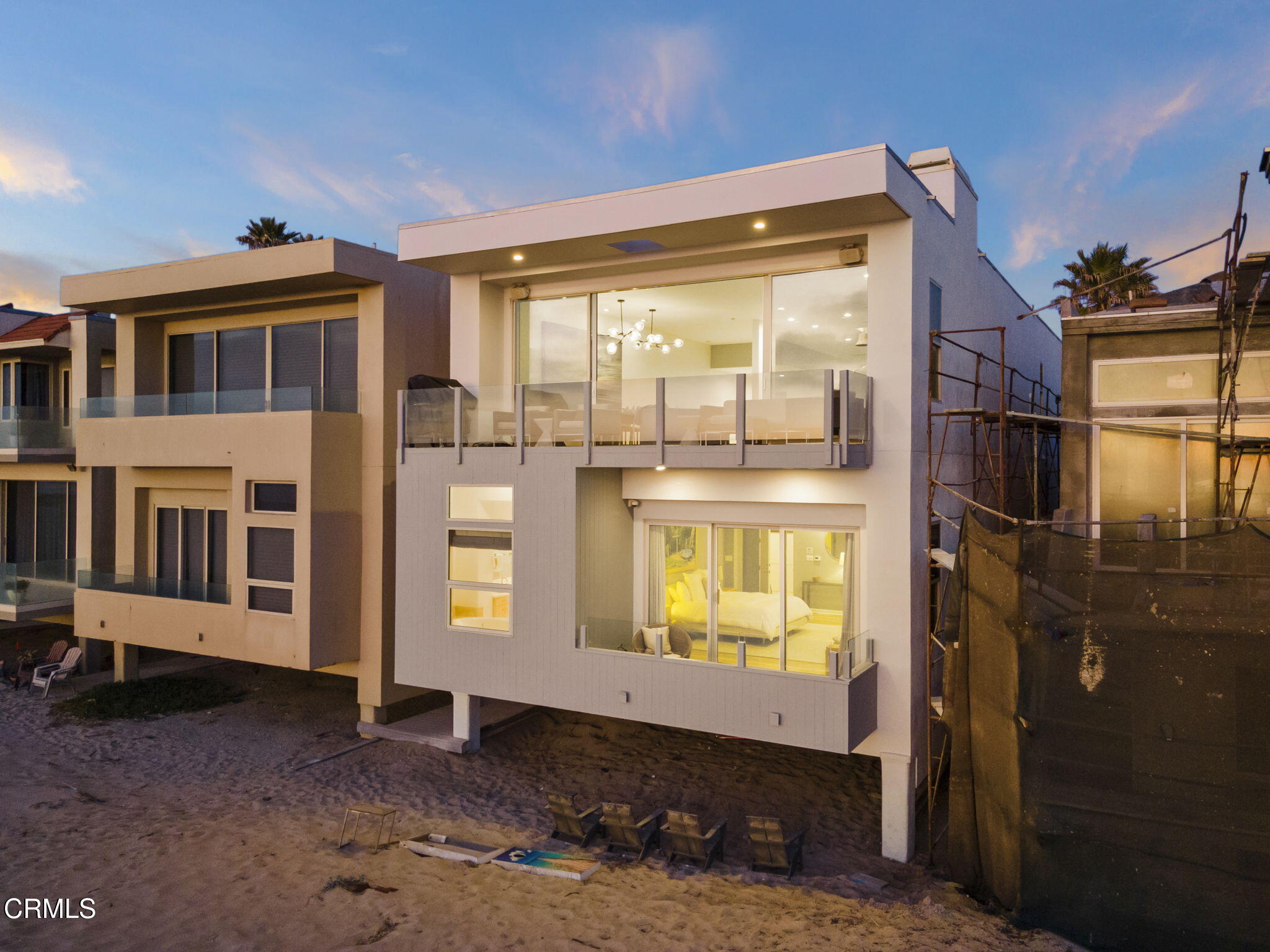 815 Mandalay Beach Road Oxnard, CA 93035 - Photo 11 of 15 a view of a house with a door