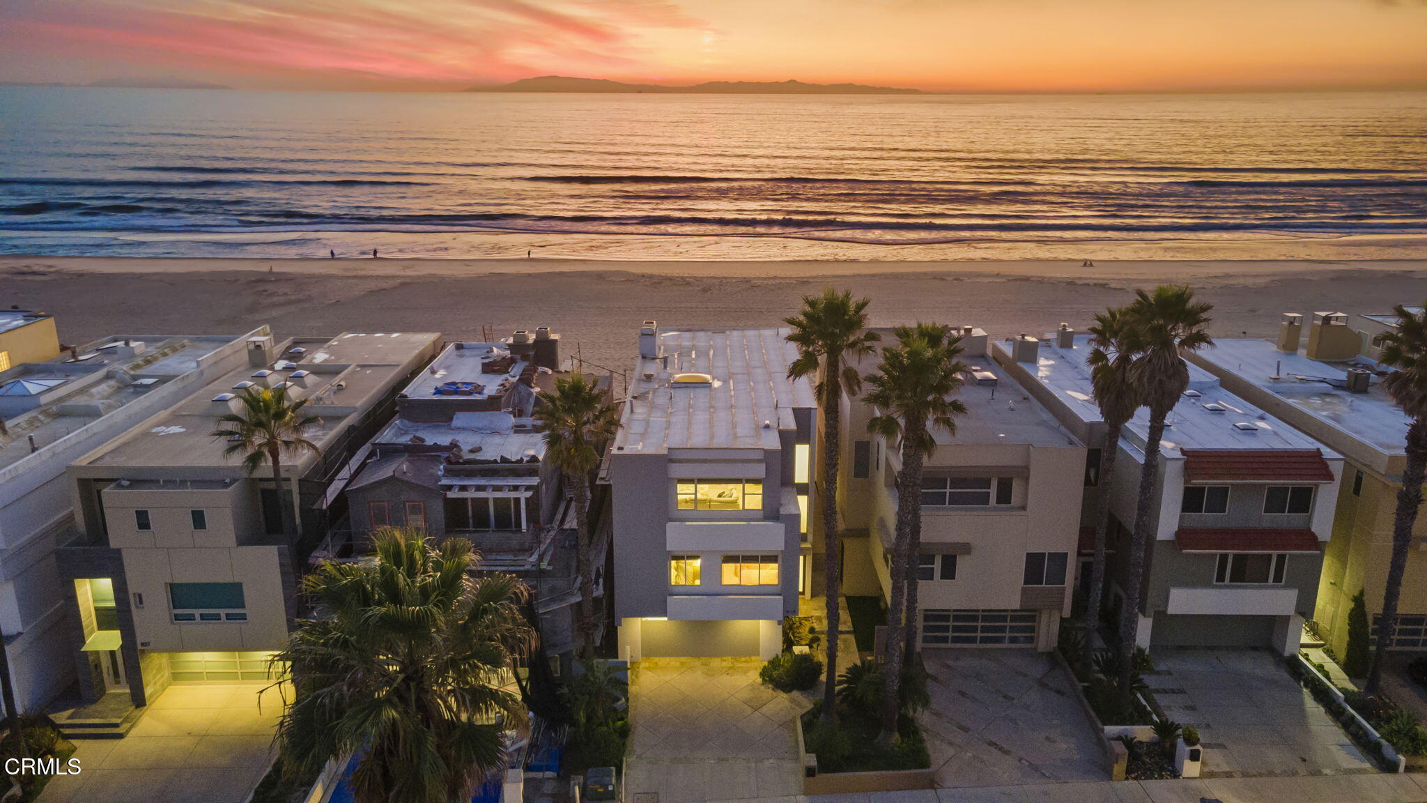 815 Mandalay Beach Road Oxnard, CA 93035 - Photo 12 of 15 18-web-or-mls-Upmarketmedia_815Man-twi-6