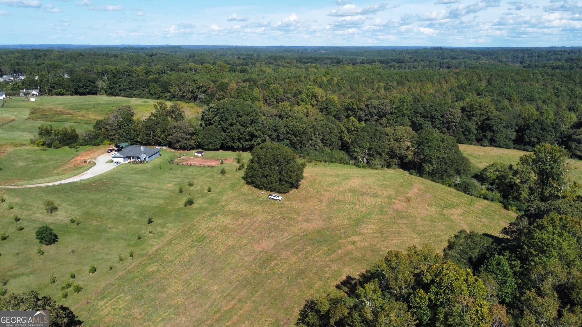 0 Anderson Thomas Road Martin, GA 30557 - Photo 3 of 9 a view of a big yard with lots of green space
