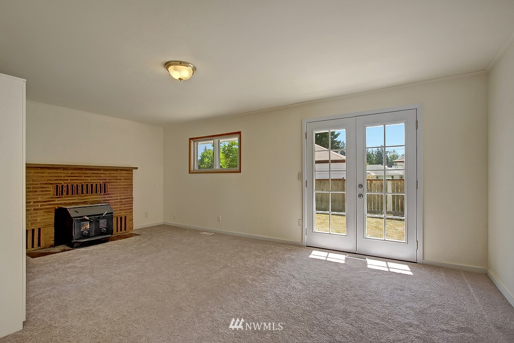 6909 Morgan Road Everett, WA 98203 - Photo 11 of 18