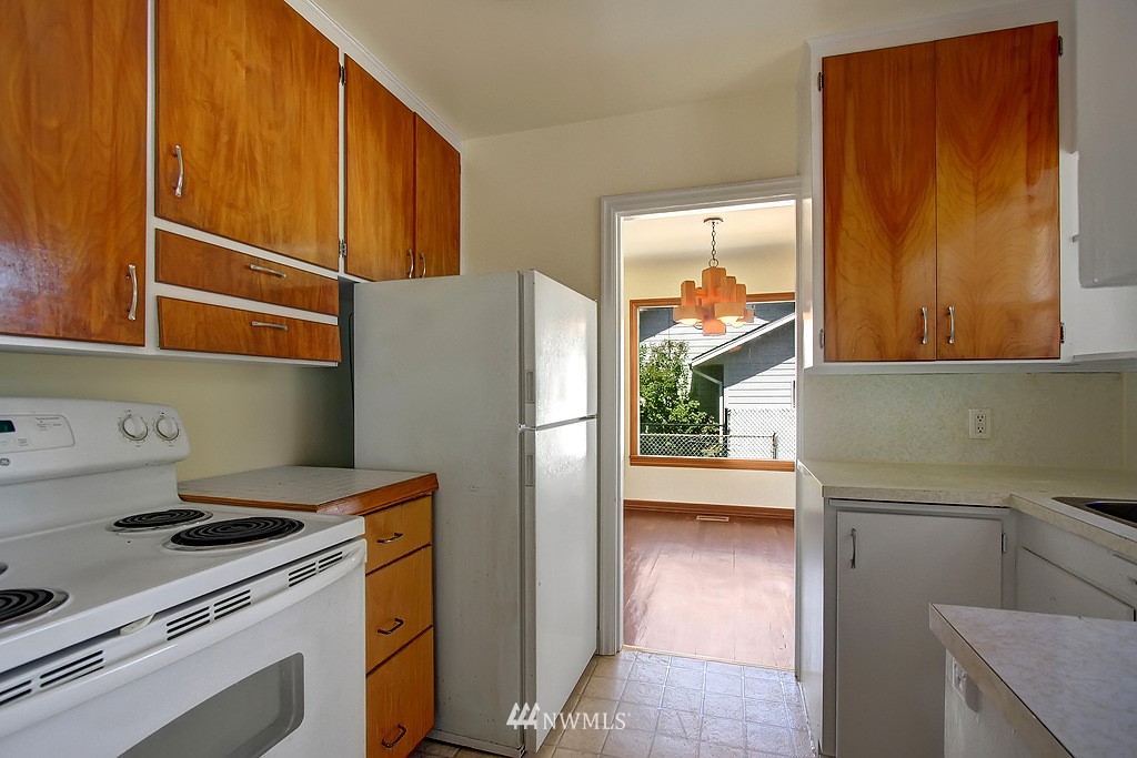 6909 Morgan Road Everett, WA 98203 - Photo 5 of 18