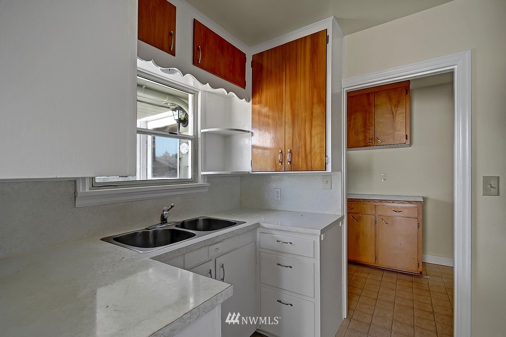 6909 Morgan Road Everett, WA 98203 - Photo 7 of 18