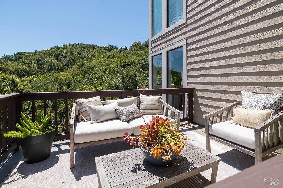 2554 Vineyard Road Novato, CA 94947 - Photo 11 of 67