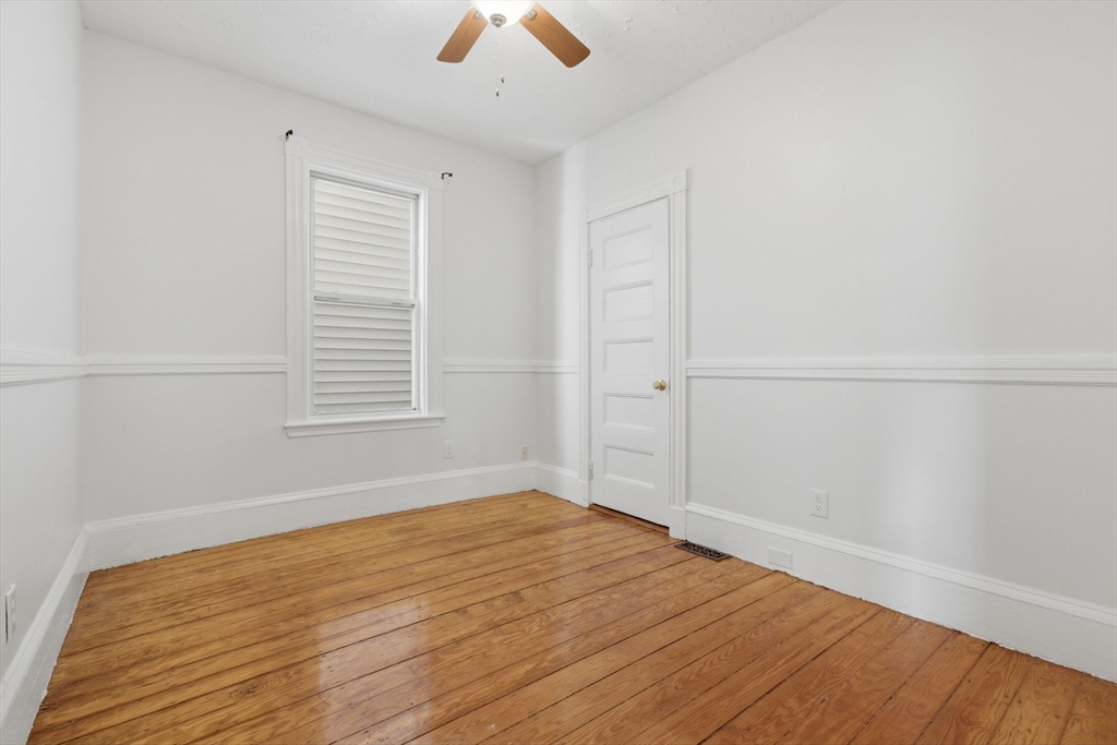 151 L Street, Unit 1 Boston, MA 02127 - Photo 12 of 19