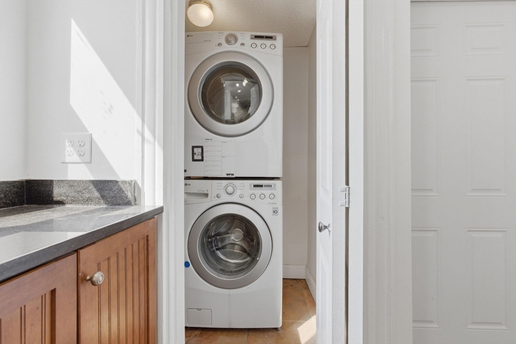 151 L Street, Unit 1 Boston, MA 02127 - Photo 18 of 19