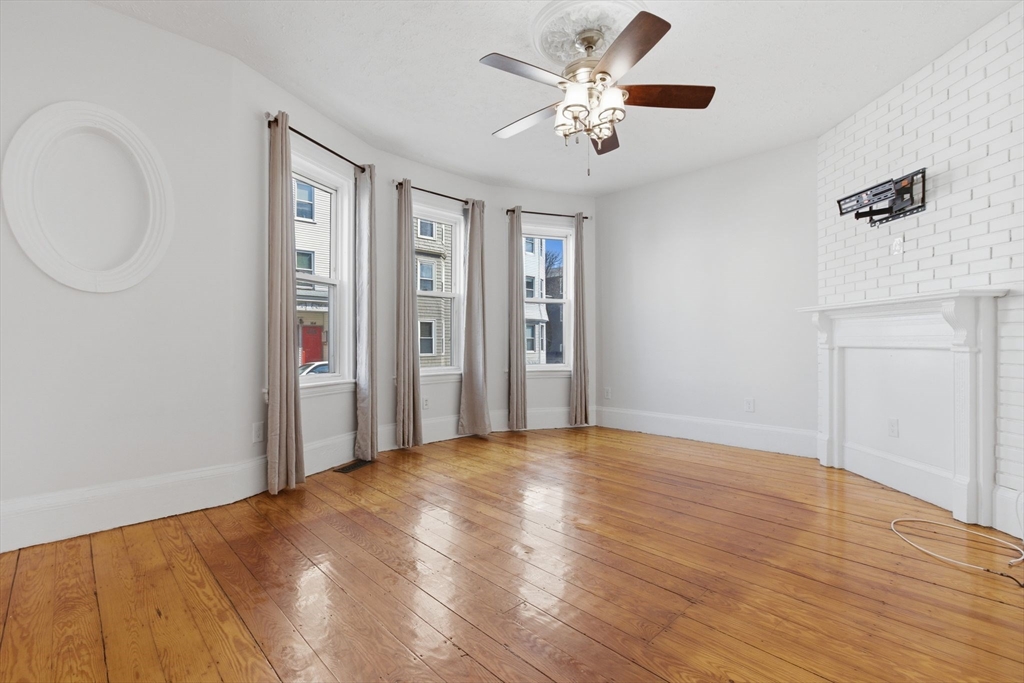 151 L Street, Unit 1 Boston, MA 02127 - Photo 6 of 19