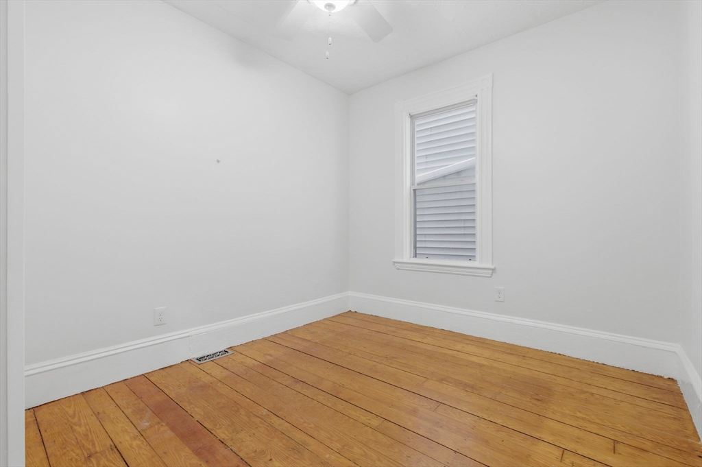 151 L Street, Unit 1 Boston, MA 02127 - Photo 9 of 19