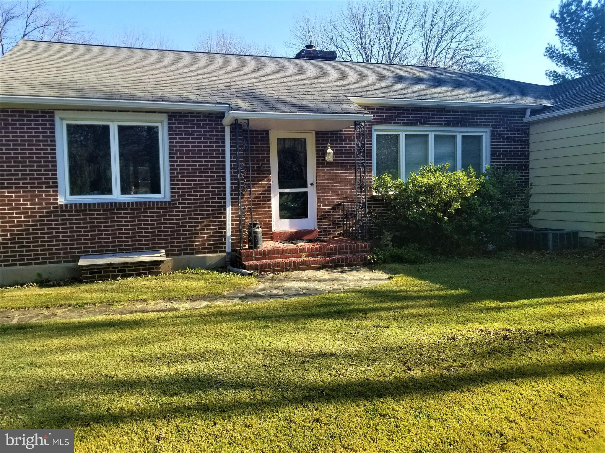 251 Howarth Road Media, PA 19063 - Photo 2 of 28 front entrance