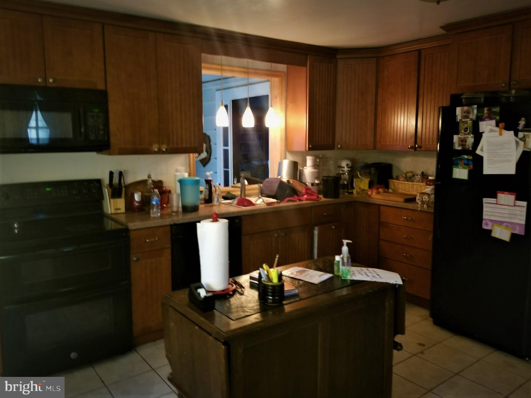 251 Howarth Road Media, PA 19063 - Photo 12 of 28 kitchen