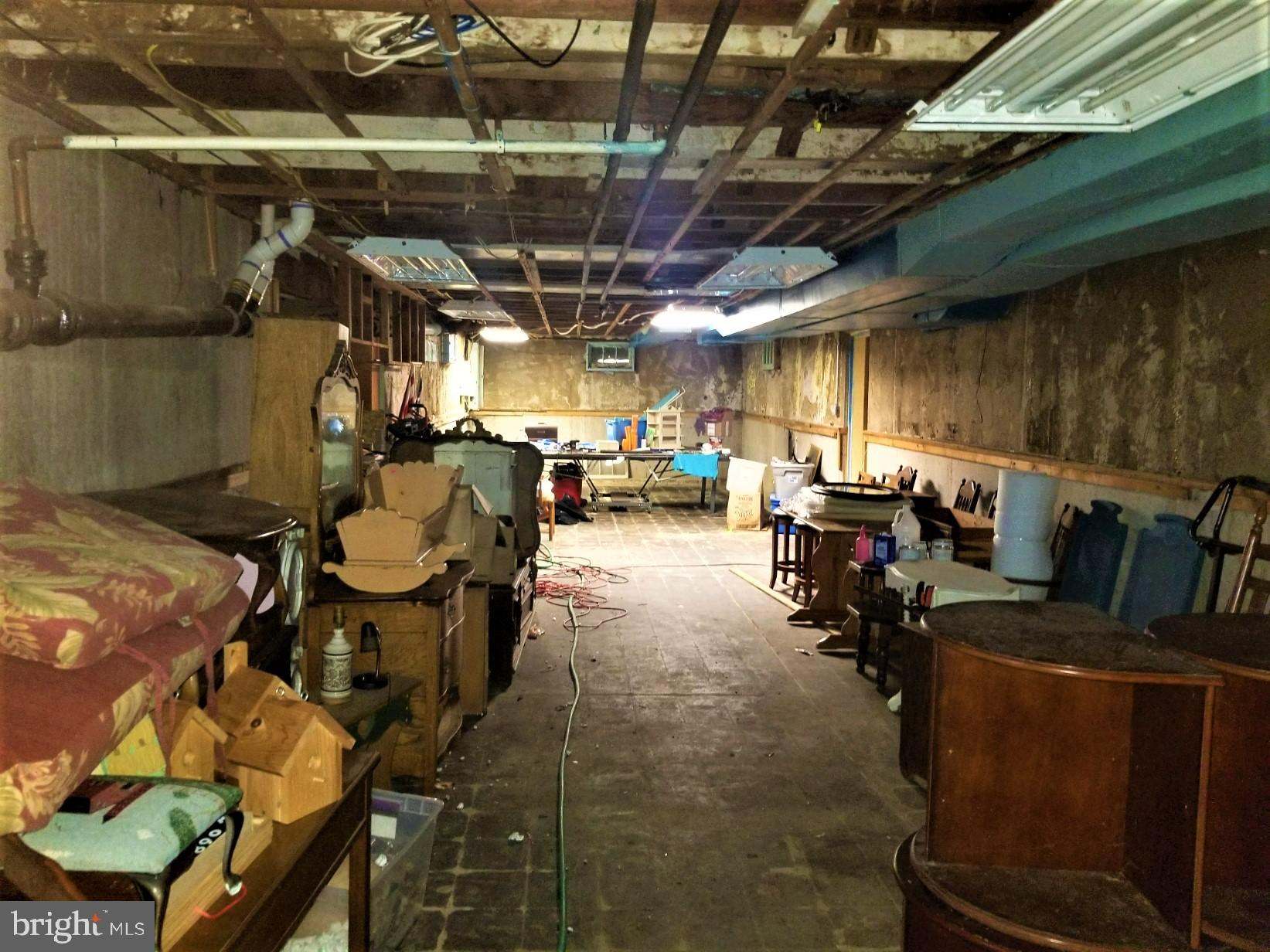 251 Howarth Road Media, PA 19063 - Photo 22 of 28 basement room at south- enormous space
