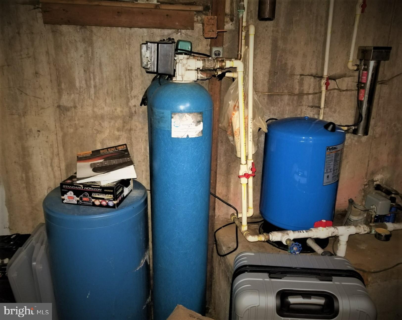 251 Howarth Road Media, PA 19063 - Photo 23 of 28 well pump and tank at bsmt NW