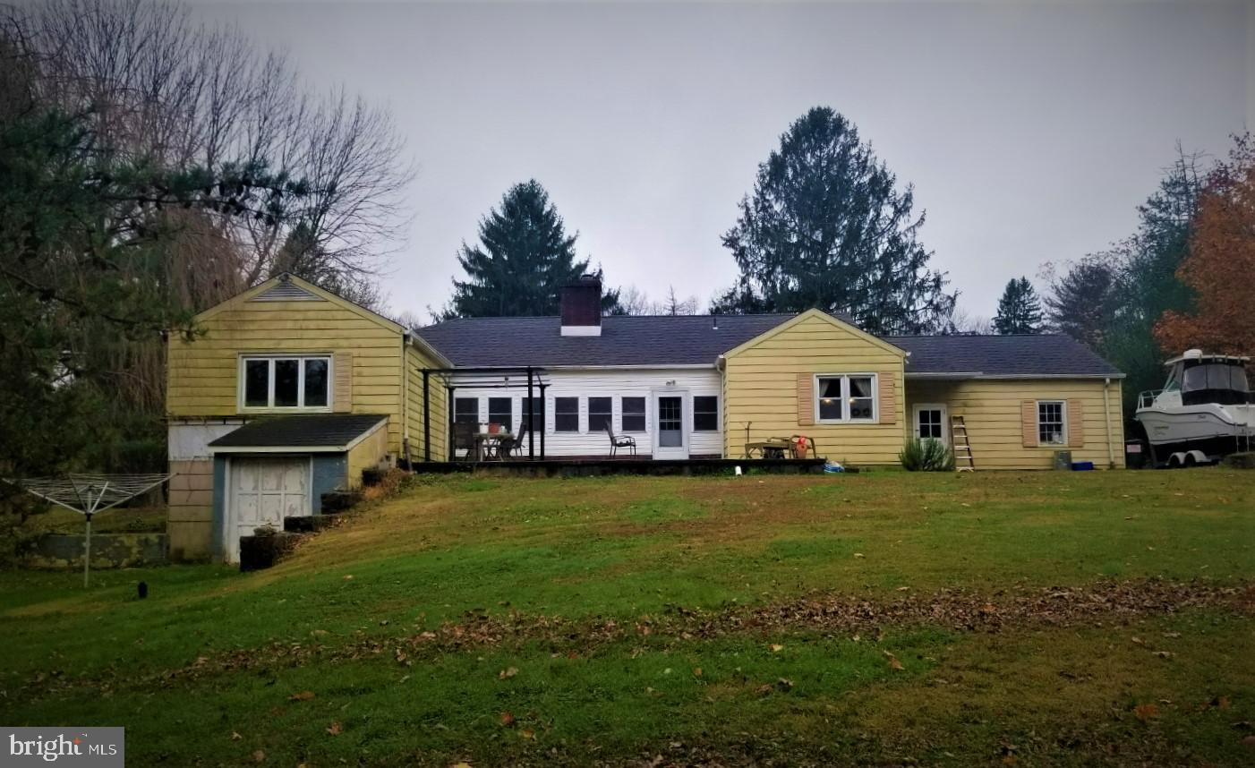 251 Howarth Road Media, PA 19063 - Photo 5 of 28 rear facade view from east looking west