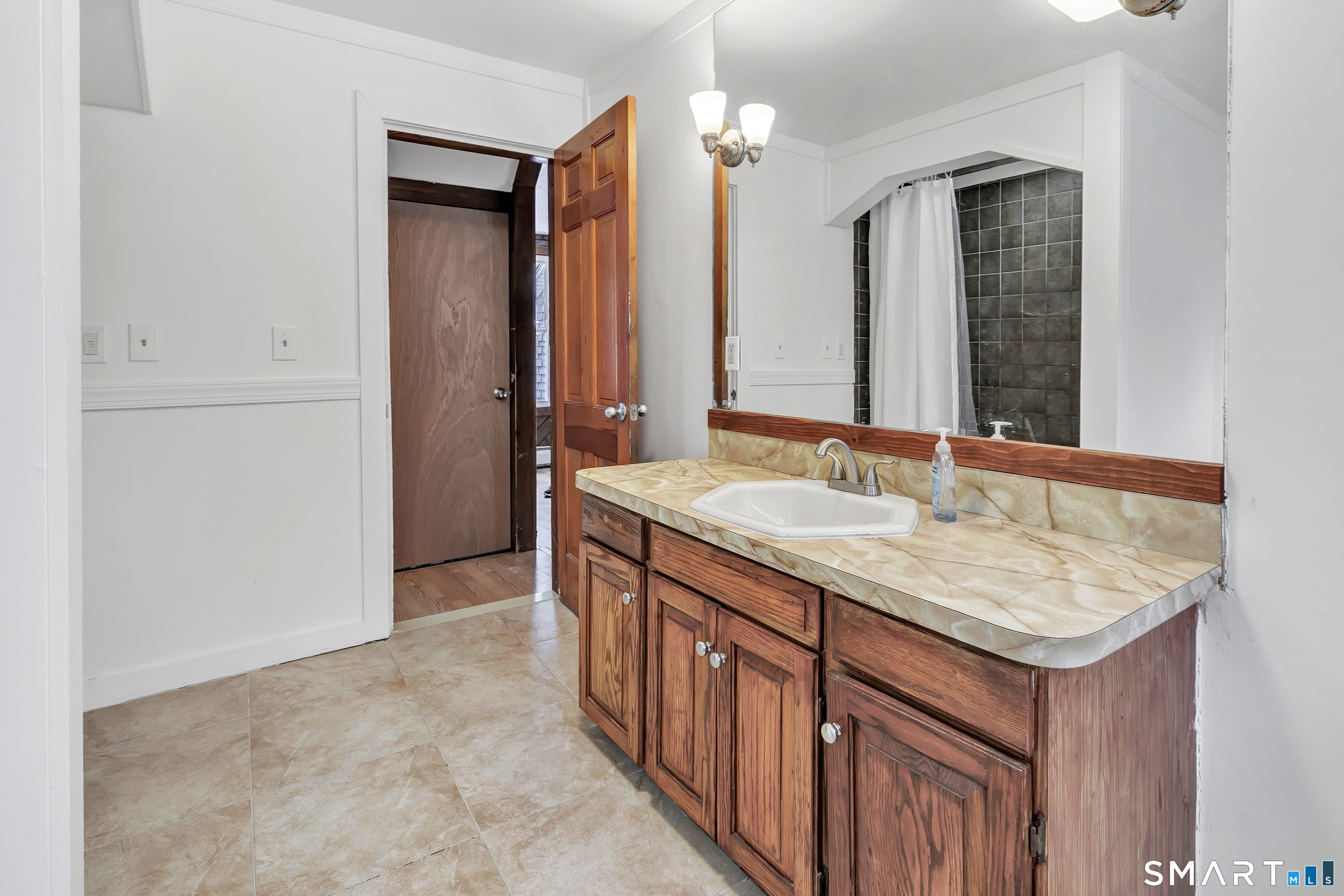 119 Prospect Street Naugatuck, CT 06770 - Photo 11 of 34