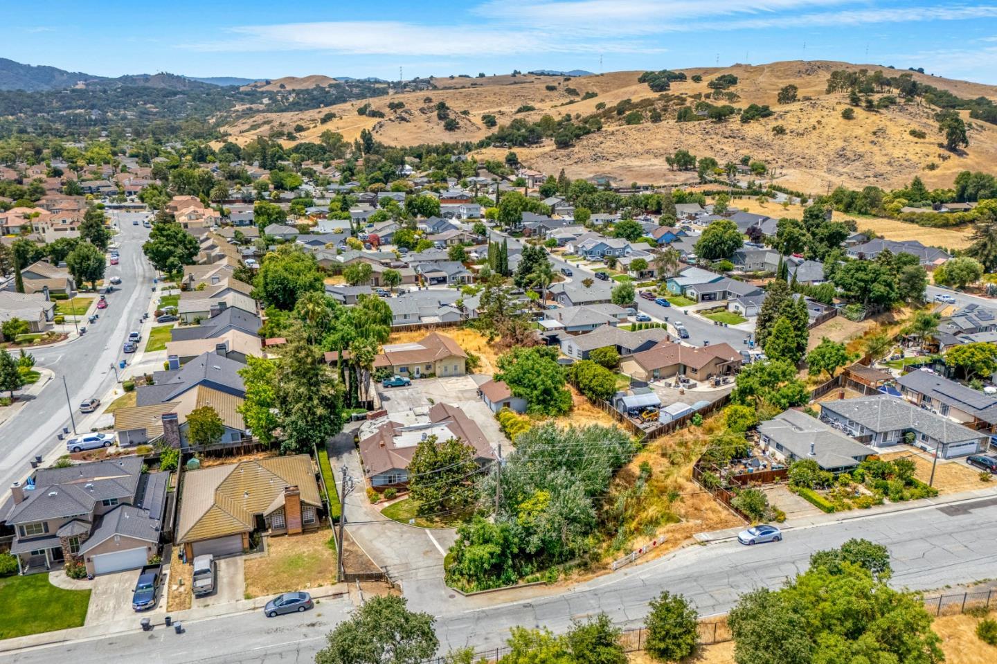 18455 Old Monterey Road Morgan Hill, CA 95037 - Photo 25 of 26 an aerial view of multiple house