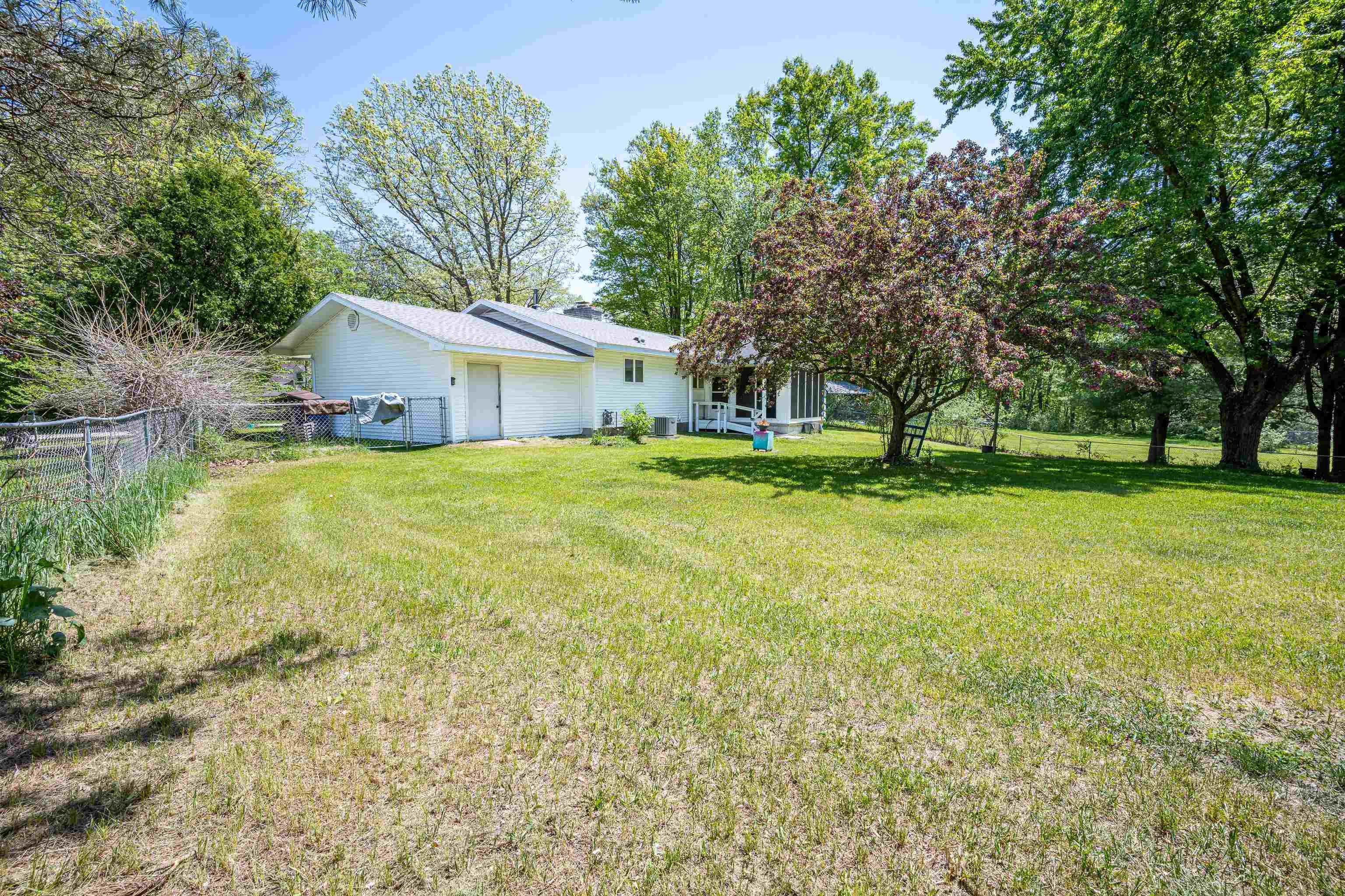 2881 Dean Street Harrison, MI 48625 - Photo 34 of 44