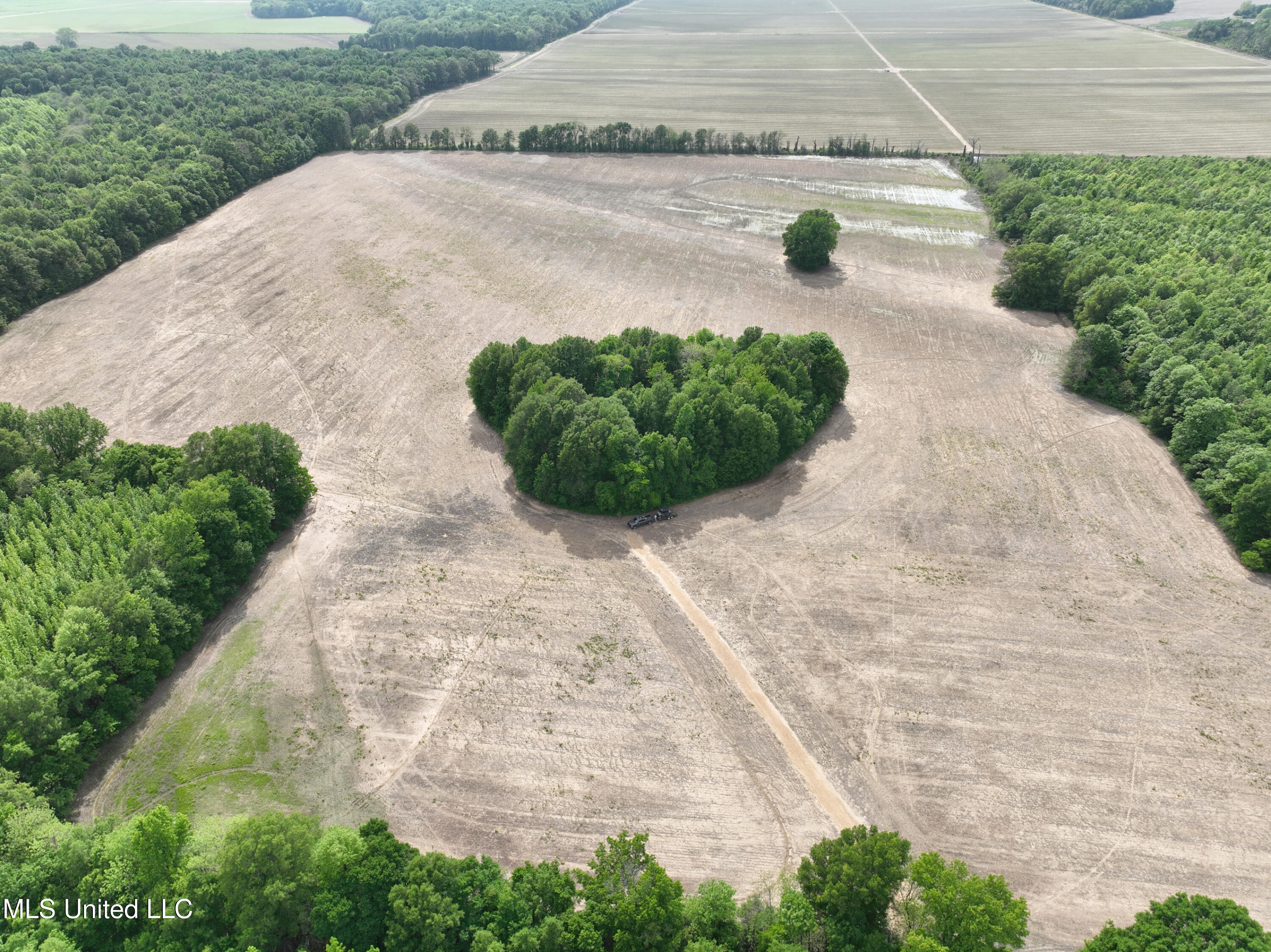 1 Hampton Lake Road Glendora, MS 38928 - Photo 2 of 7 DJI_0053