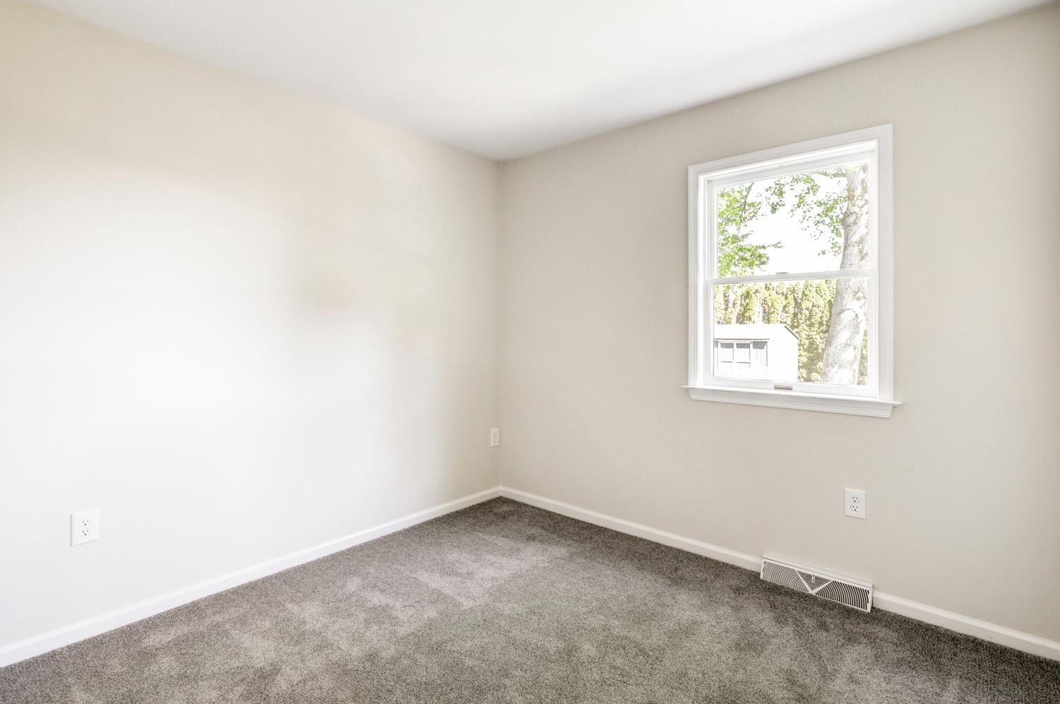 706 Rosemont Drive Lititz, PA 17543 - Photo 25 of 42 Downstairs bedroom 2