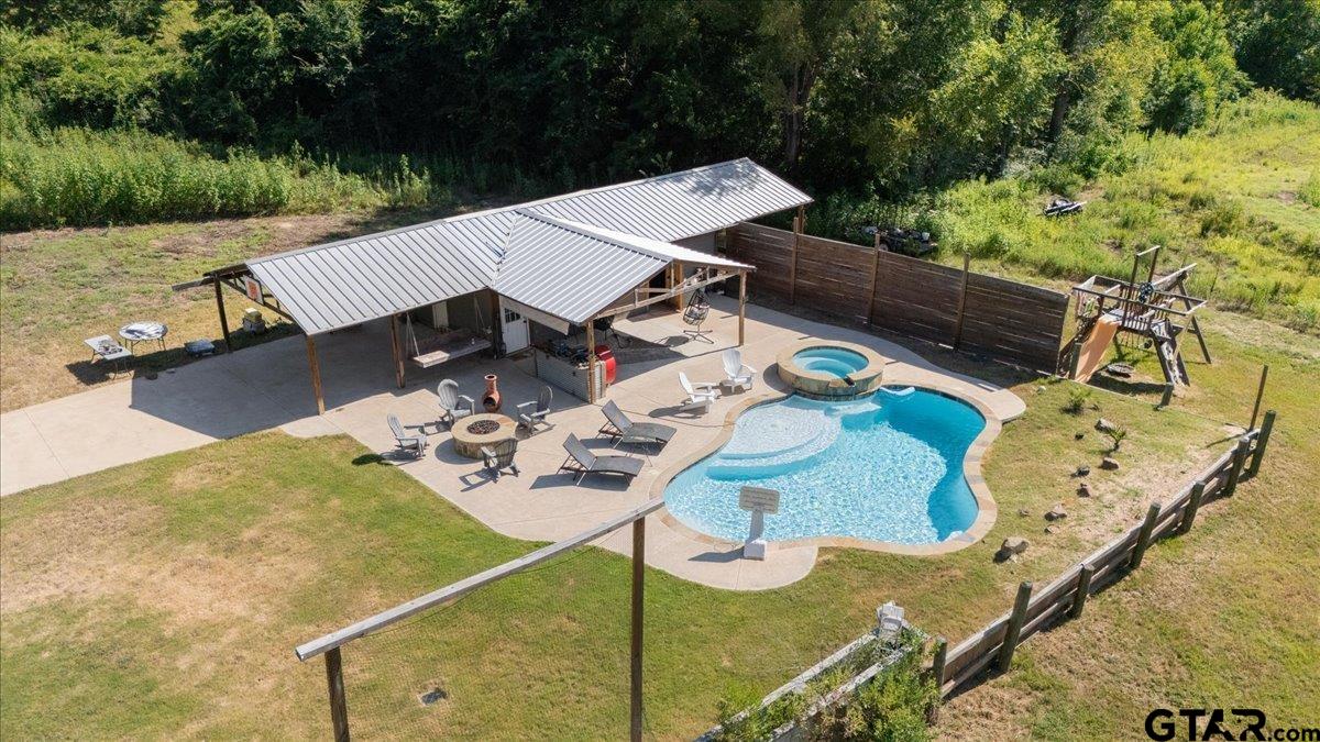 19991 County Road 172 Flint, TX 75762 - Photo 2 of 48