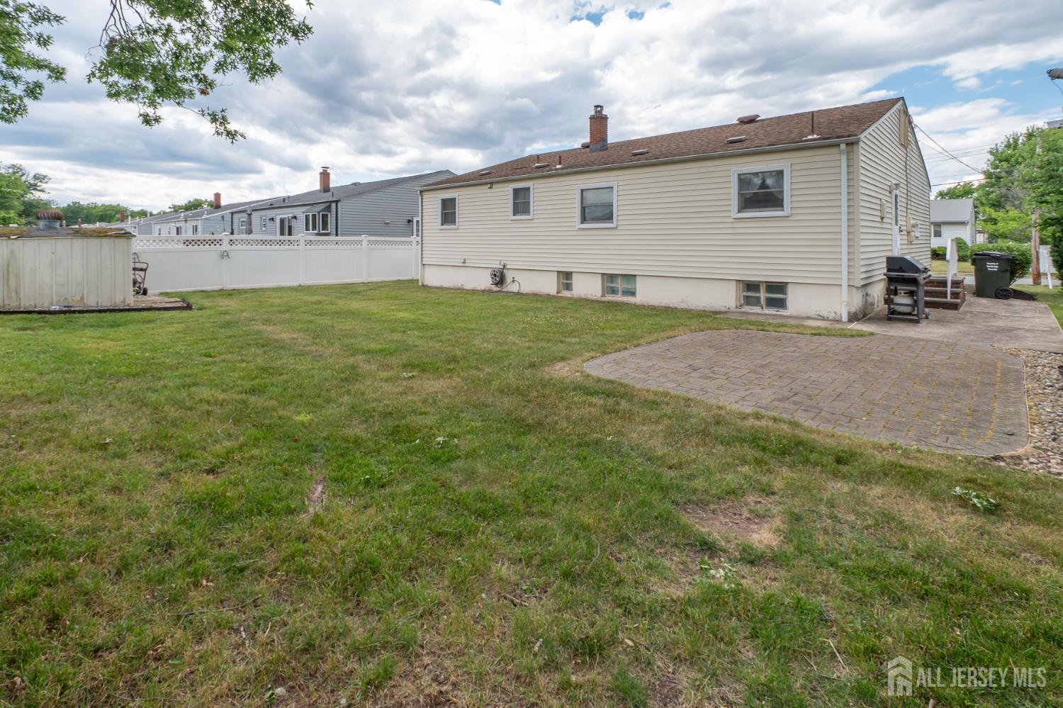 95 Jeffery Road Colonia, NJ 07067 - Photo 28 of 31