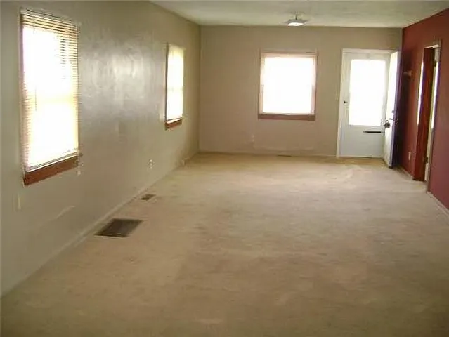 $85,000 | 302 East Rose Street, Pittsburg, KS 66762