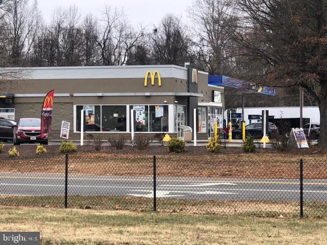 7198 Opal Road Warrenton, VA 20186 - Photo 4 of 26