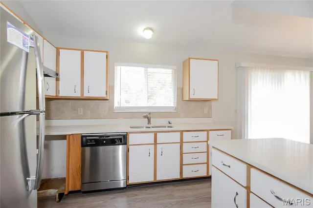 $1,895 | 14375 Jamestown Bay Drive, Florissant, MO 63034