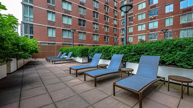 $3,850 | 400 West 37th Street, Unit 11U | Hudson Yards