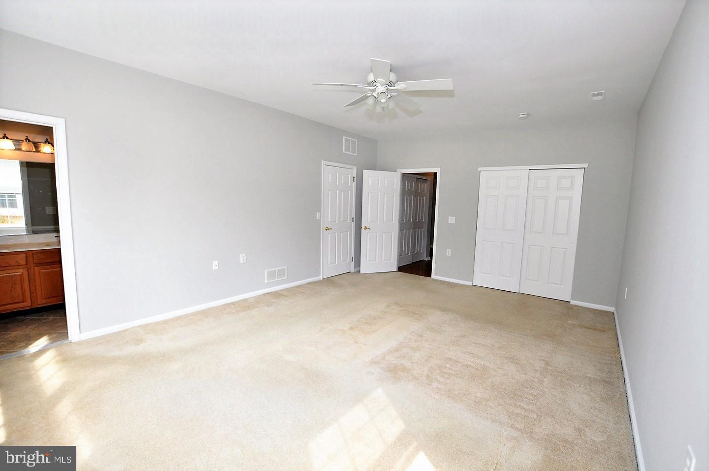 46 Mayfair Road Southampton, NJ 08088 - Photo 11 of 33 Master bedroom