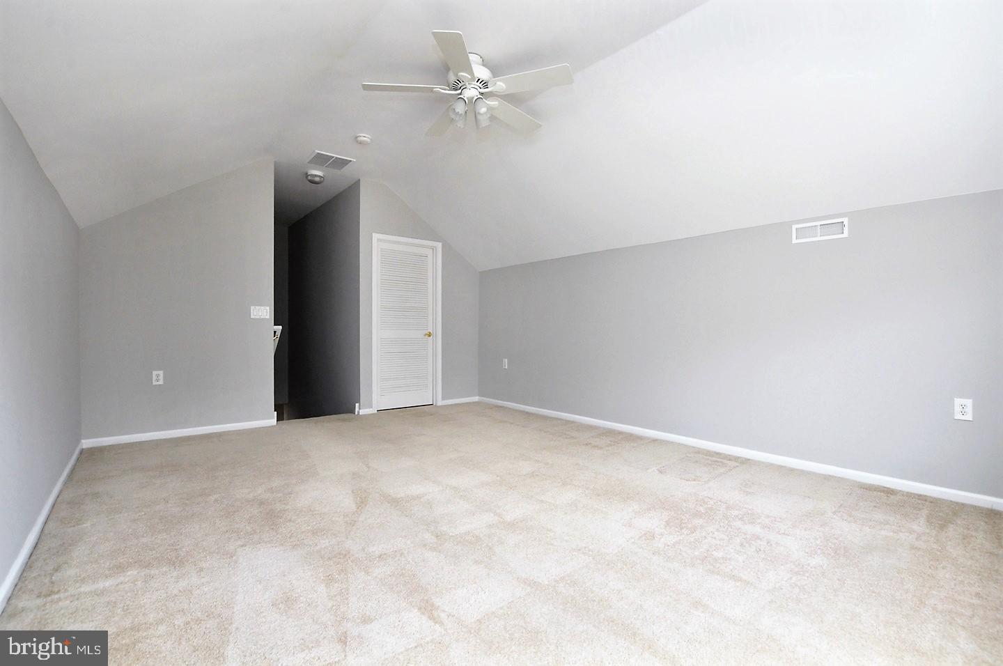 46 Mayfair Road Southampton, NJ 08088 - Photo 17 of 33 Loft