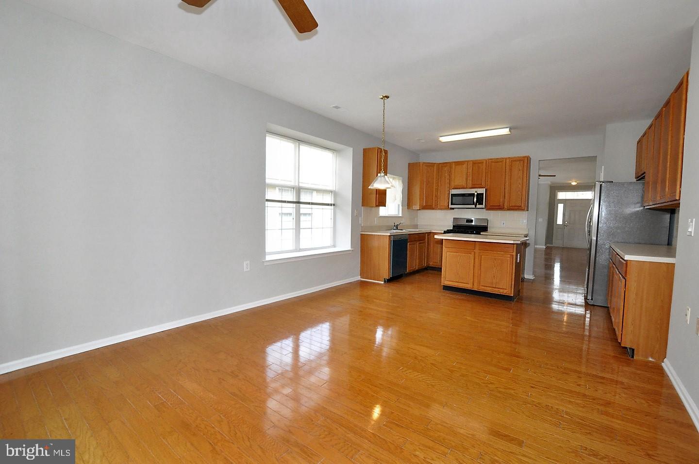 46 Mayfair Road Southampton, NJ 08088 - Photo 9 of 33 Lots of natural light throughout