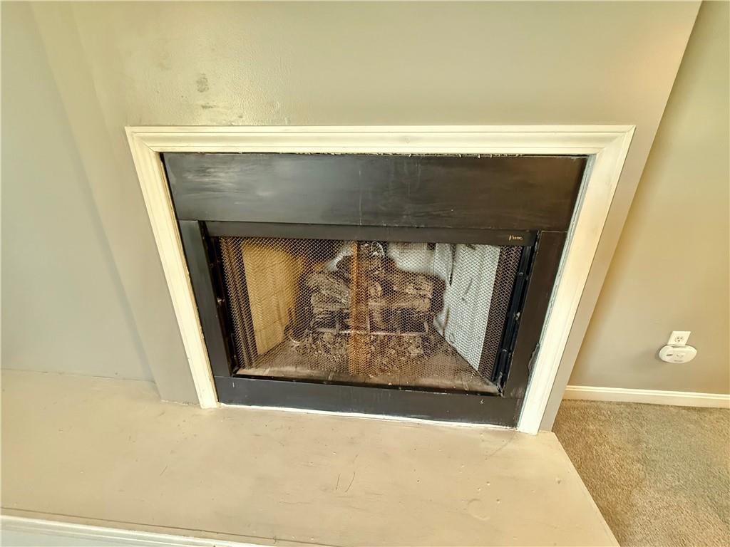 615 Tripoli Street Pittsburgh, PA 15212 - Photo 16 of 22 Gas log fireplace