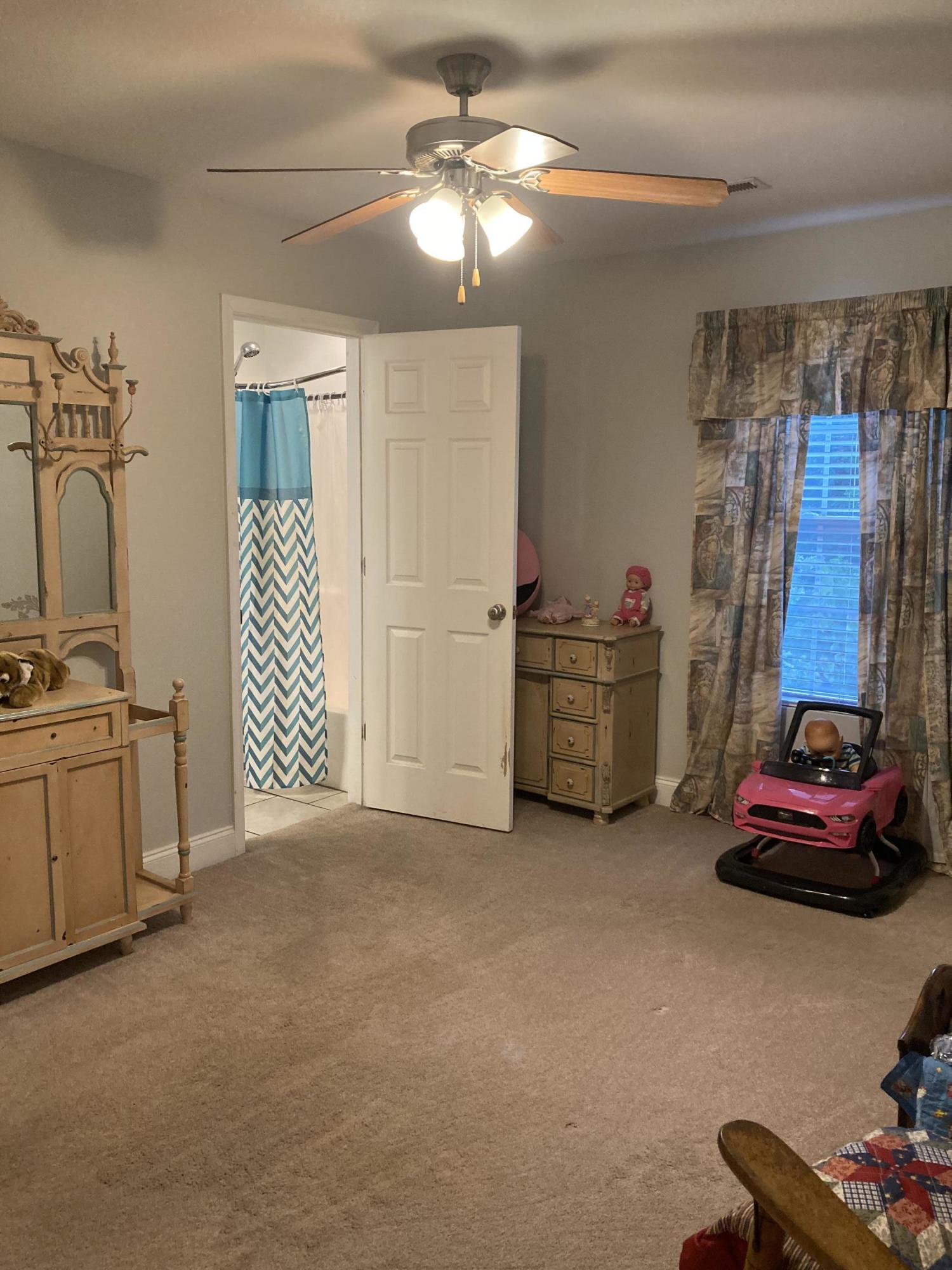 121 Carson Place Clinton, TN 37716 - Photo 26 of 39 Bedroom 4