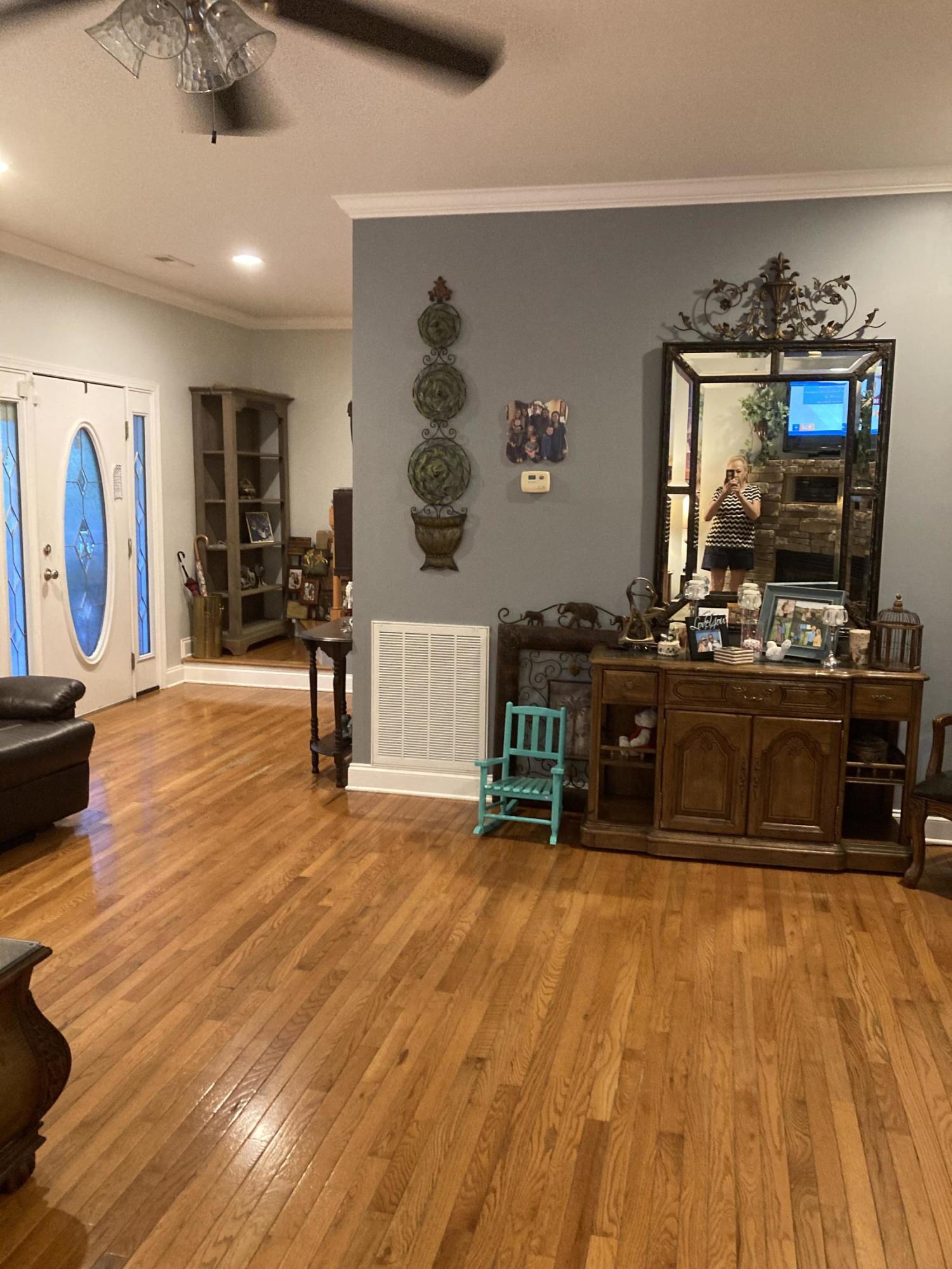 121 Carson Place Clinton, TN 37716 - Photo 5 of 39 living room