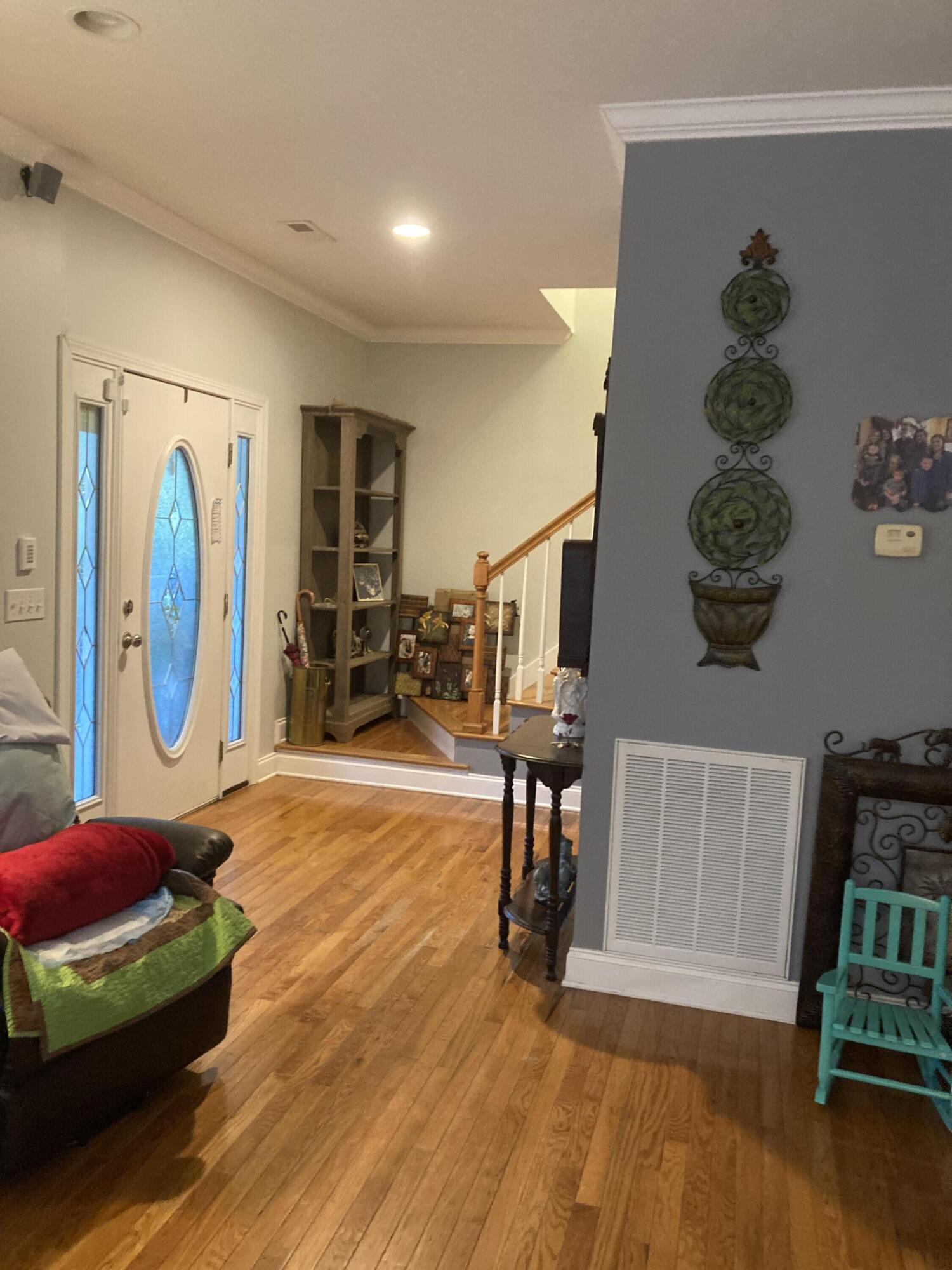 121 Carson Place Clinton, TN 37716 - Photo 6 of 39 living room