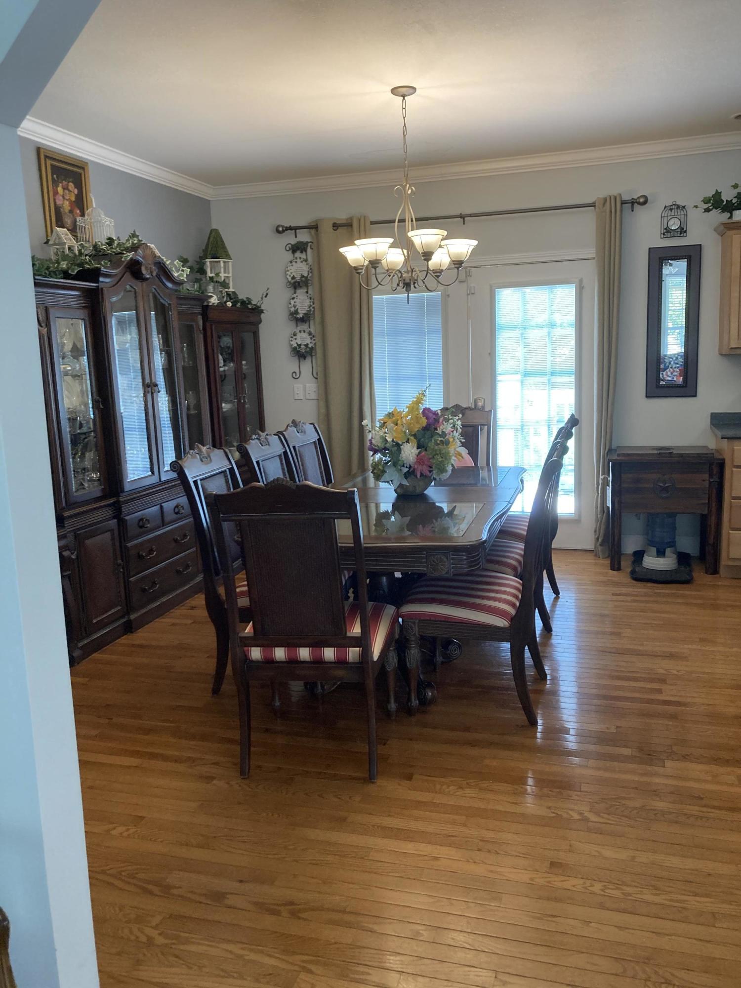 121 Carson Place Clinton, TN 37716 - Photo 9 of 39 Dinning room