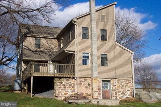 541 West Elizabethtown Road Manheim, PA 17545 - Photo 2 of 3