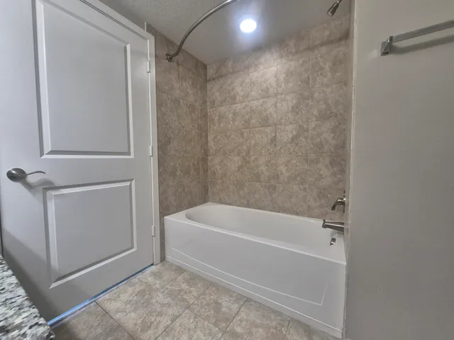 $2,200 | 3605 High Ridge Road, Unit 302, Boynton Beach, FL 33426