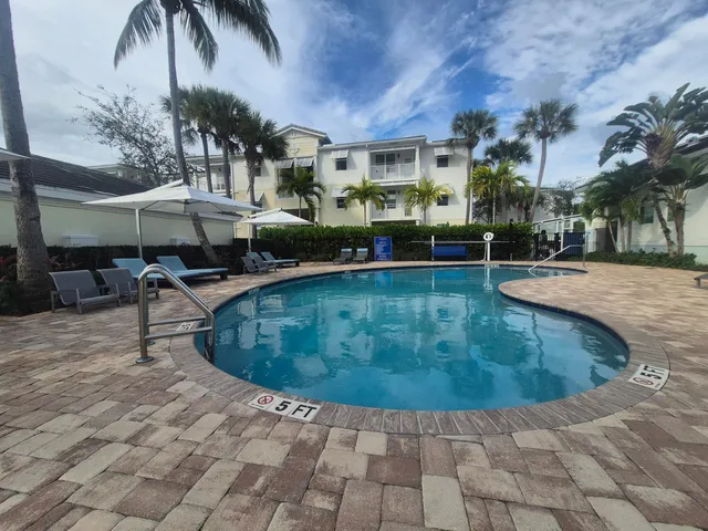 $2,200 | 3605 High Ridge Road, Unit 302, Boynton Beach, FL 33426