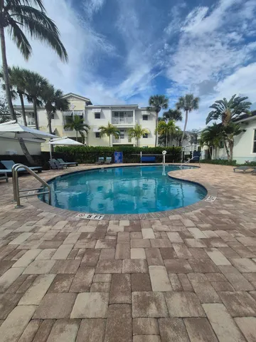 $2,200 | 3605 High Ridge Road, Unit 302, Boynton Beach, FL 33426