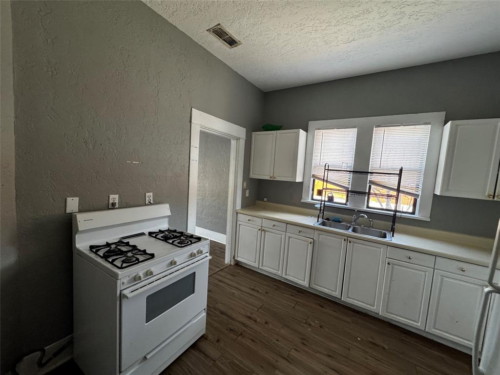 2305 9th Street Wichita Falls, TX 76309 - Photo 13 of 15