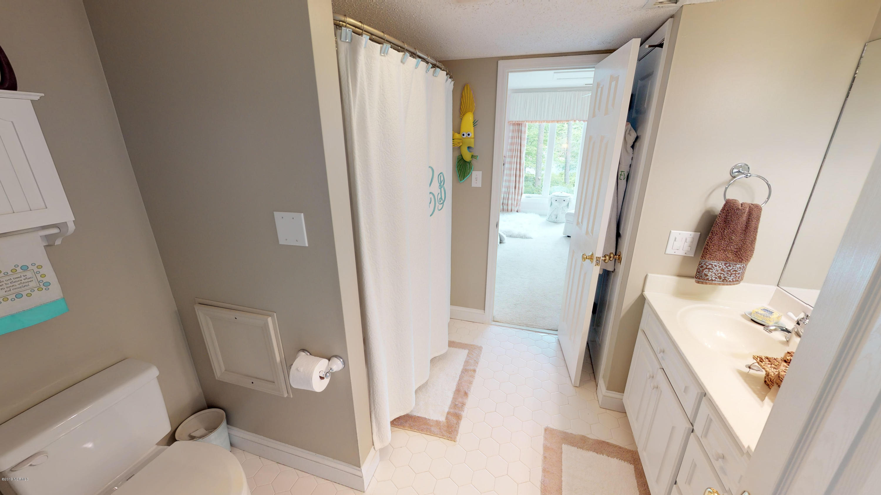 2436 Tram Road New Bern, NC 28562 - Photo 39 of 57 Jack & Jill Bathroom