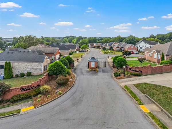 $2,650 | 650 Appomattox Court, Clarksville, TN 37043