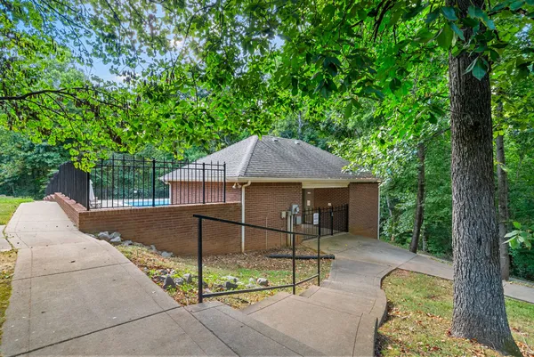 $2,650 | 650 Appomattox Court, Clarksville, TN 37043