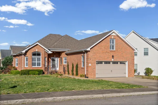 $2,650 | 650 Appomattox Court, Clarksville, TN 37043