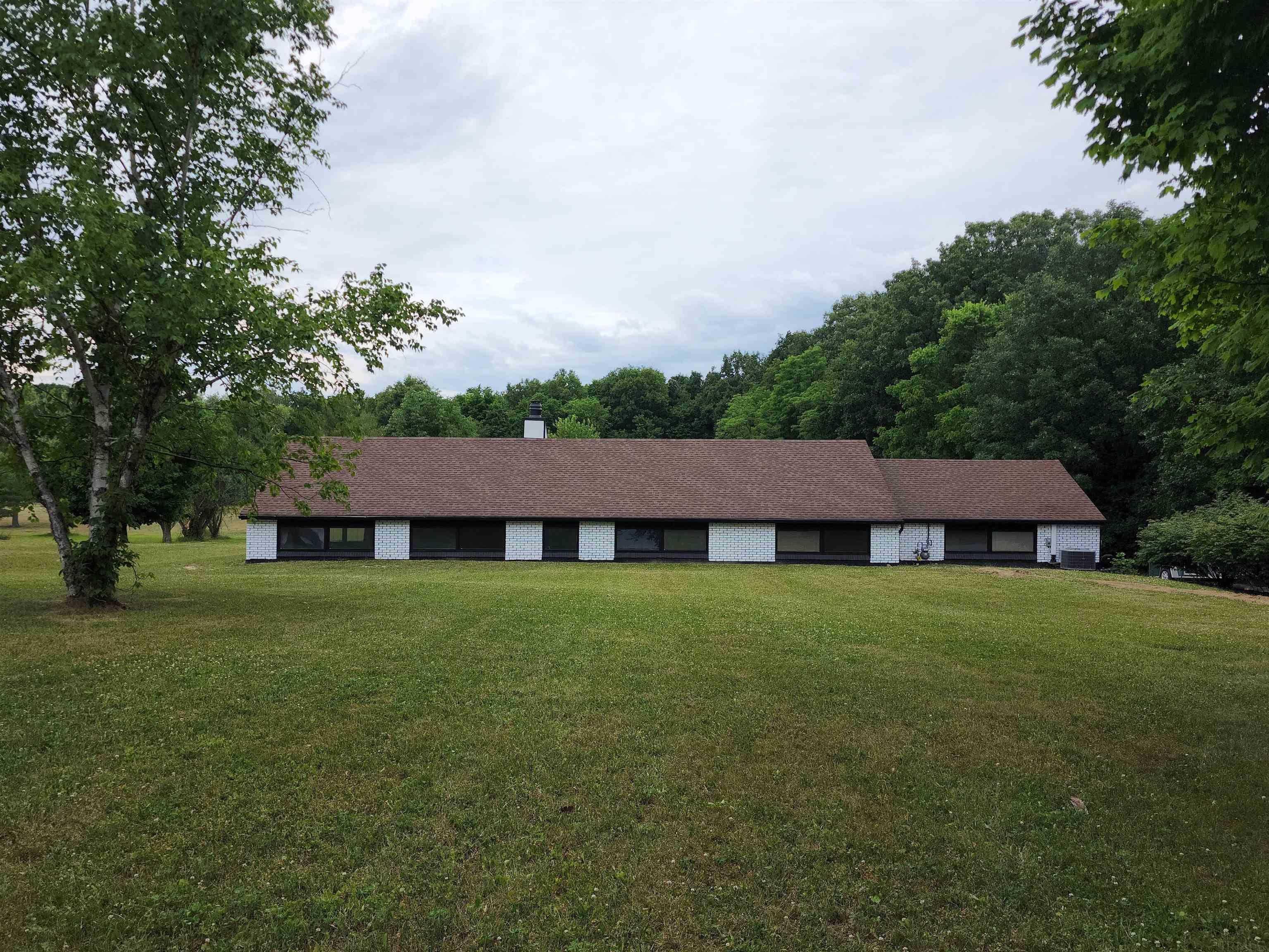 9601 Garman Road Leo, IN 46765 - Photo 3 of 36