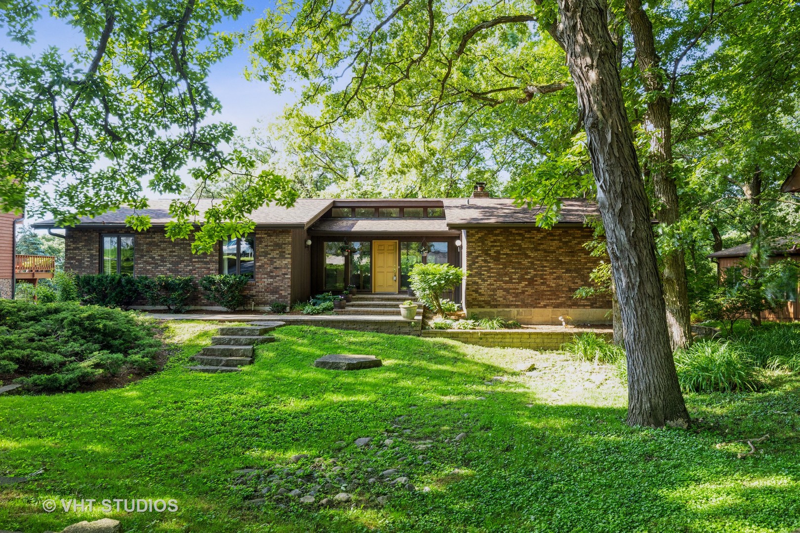 433 High Road Cary, IL 60013 - Photo 2 of 20