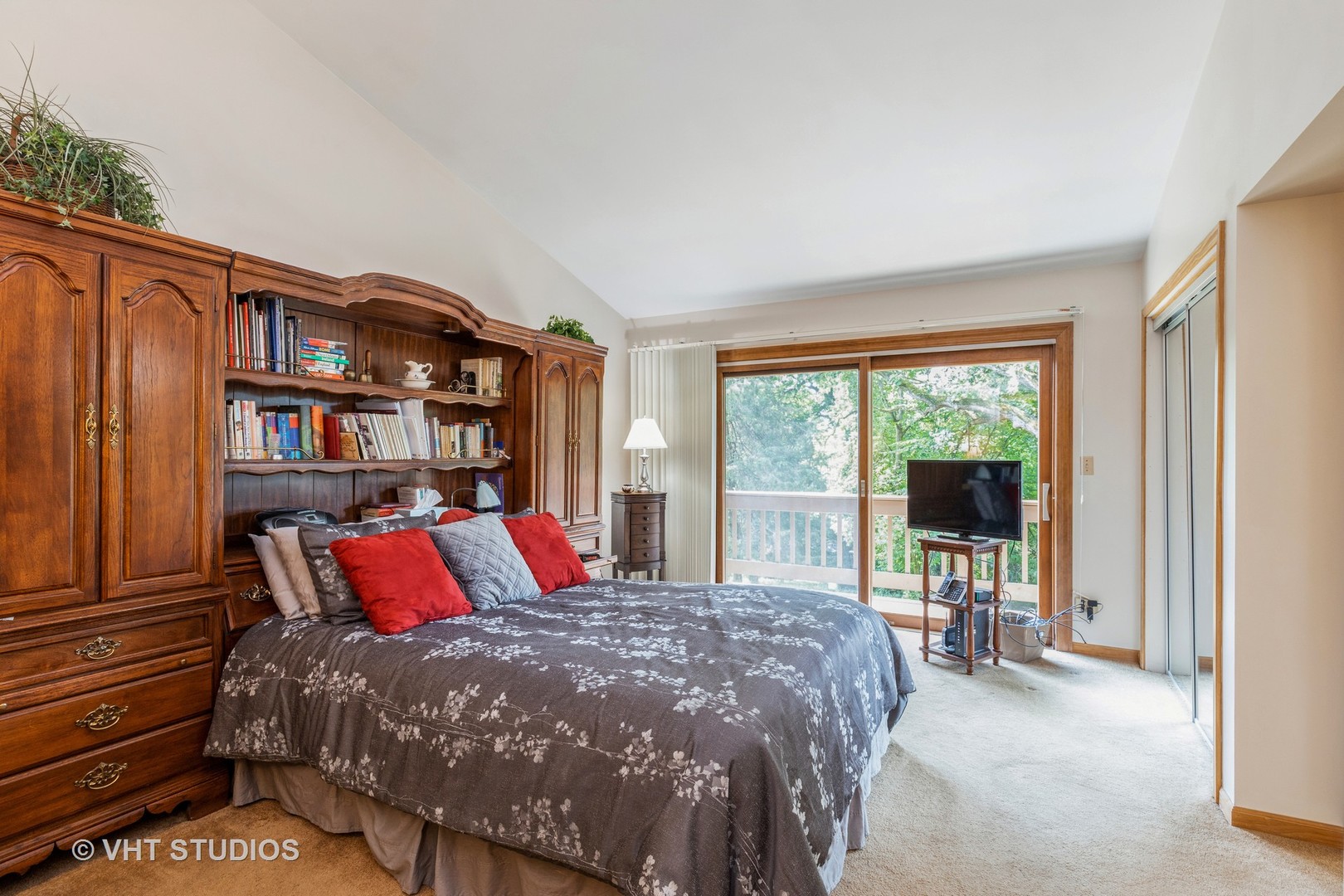 433 High Road Cary, IL 60013 - Photo 15 of 20
