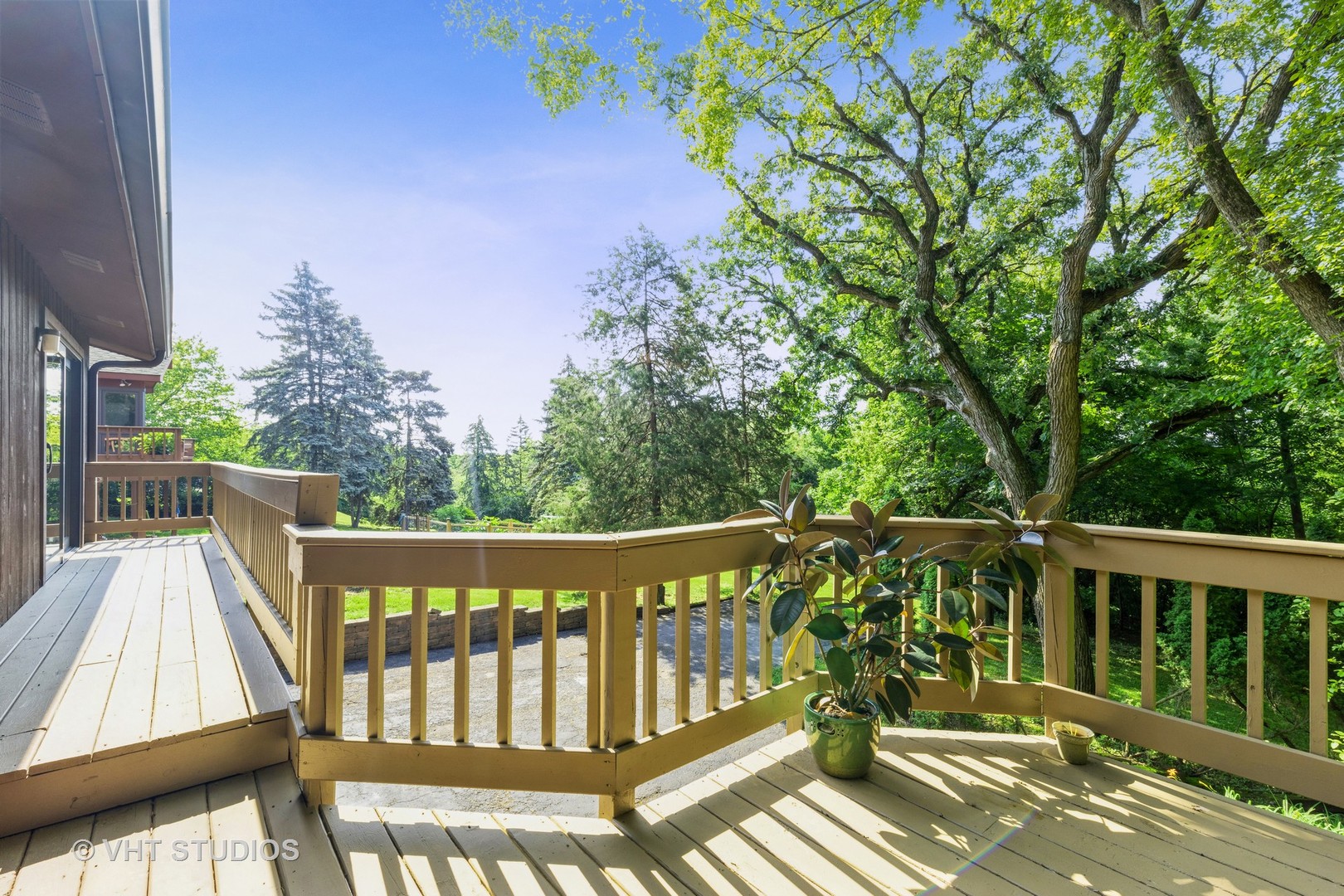 433 High Road Cary, IL 60013 - Photo 9 of 20